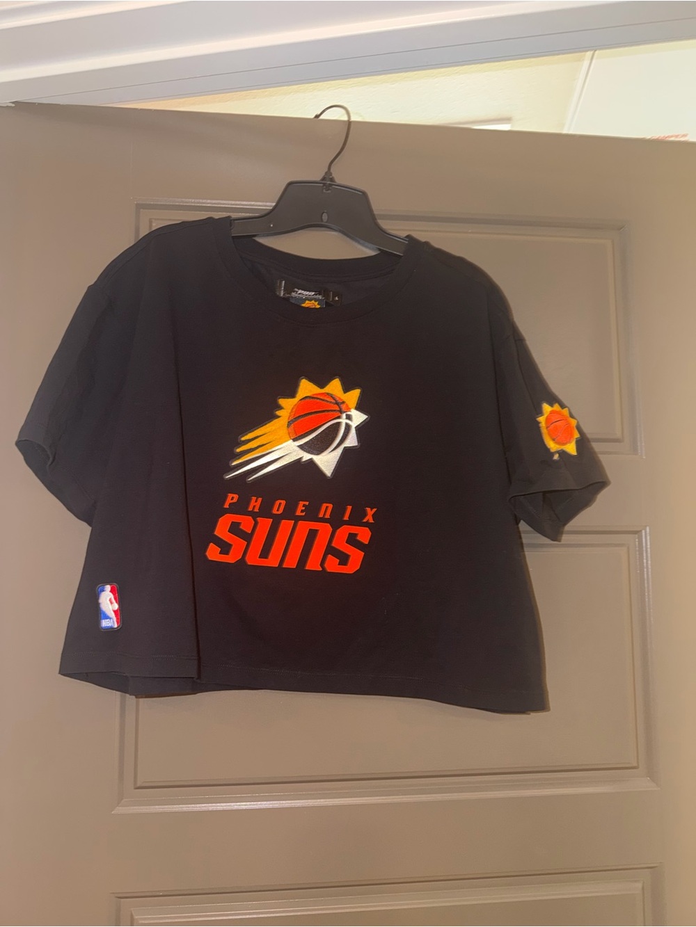Phoenix Suns Black woman’s Crop Tee
